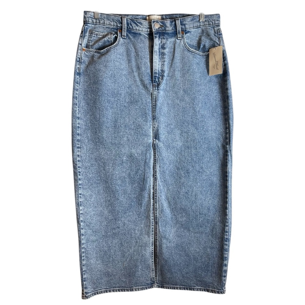 NWT Universal Thread Denim Maxi Skirt - Medium Wash. Size 14